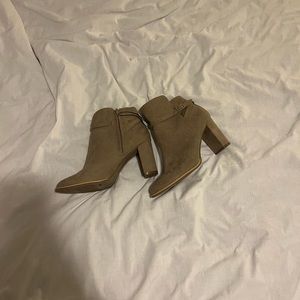 Banana republic heel boot size 7.5
